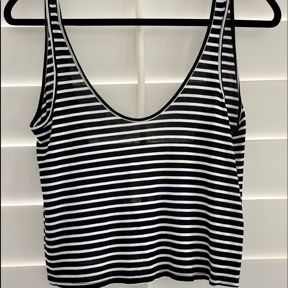 LF Emma and Sam Crop Top